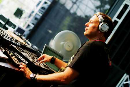 DJ Humek Eslovenia Musico